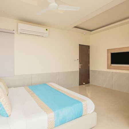 ניו דלהי Hotel Star By Star Group- Near Delhi Airport מראה חיצוני תמונה