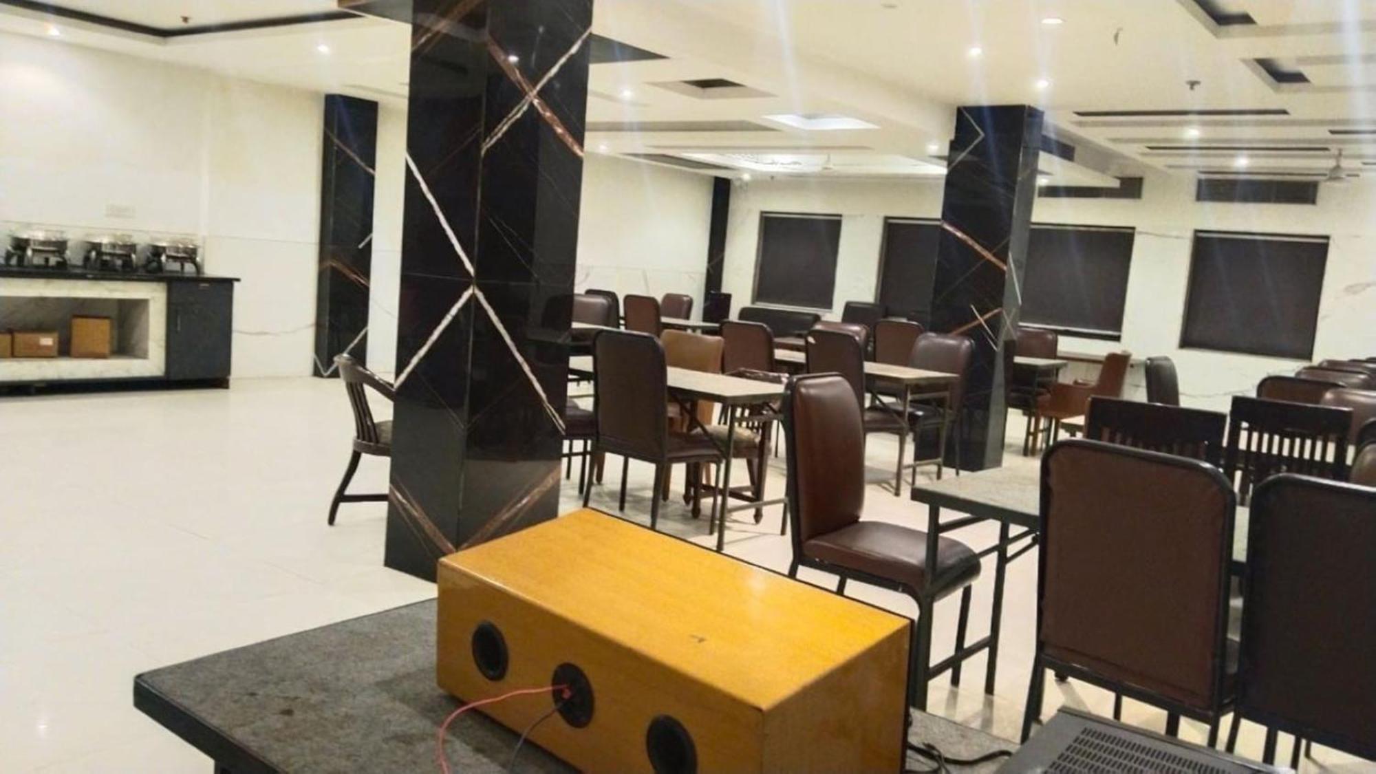 ניו דלהי Hotel Star By Star Group- Near Delhi Airport מראה חיצוני תמונה