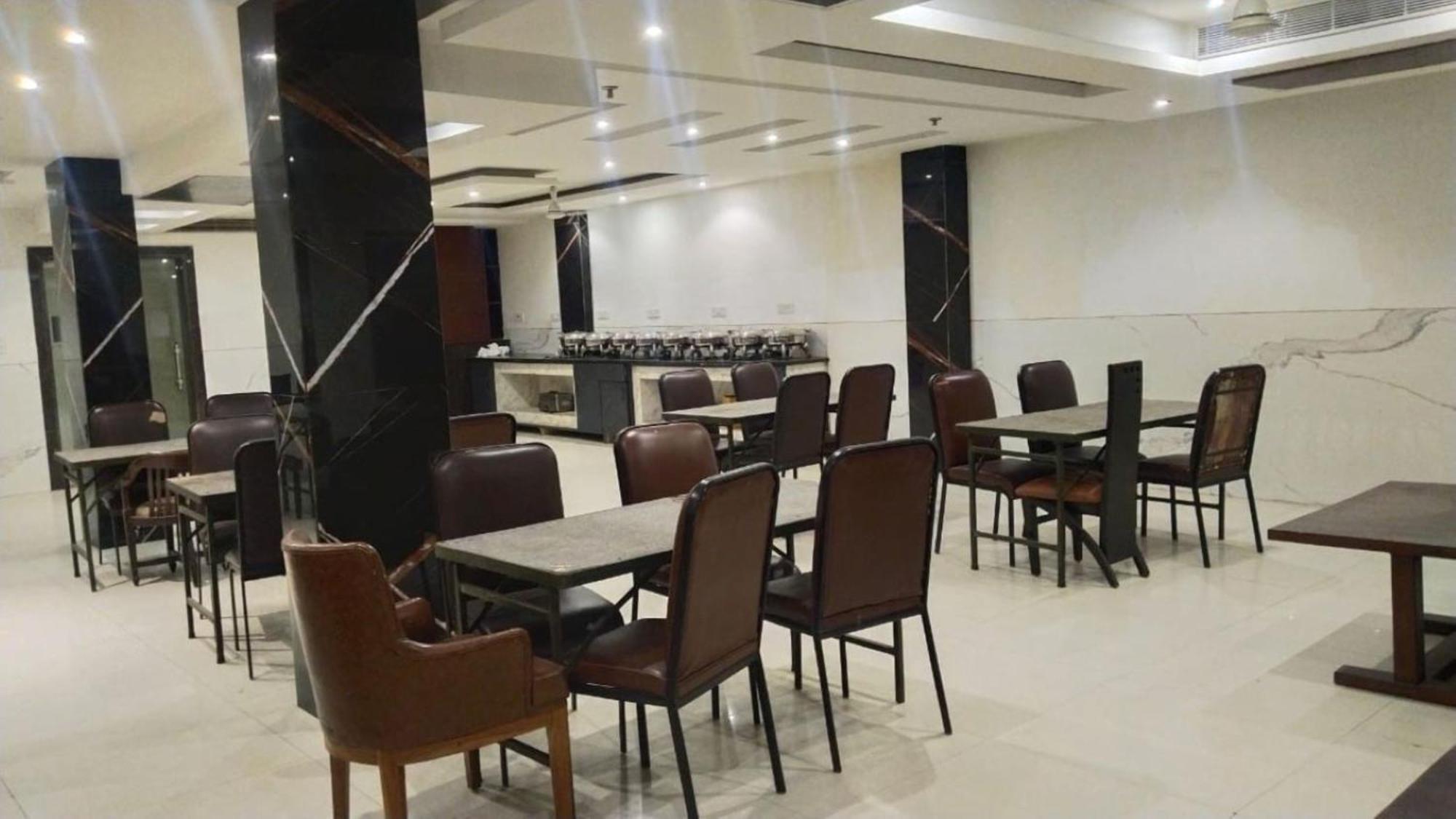 ניו דלהי Hotel Star By Star Group- Near Delhi Airport מראה חיצוני תמונה