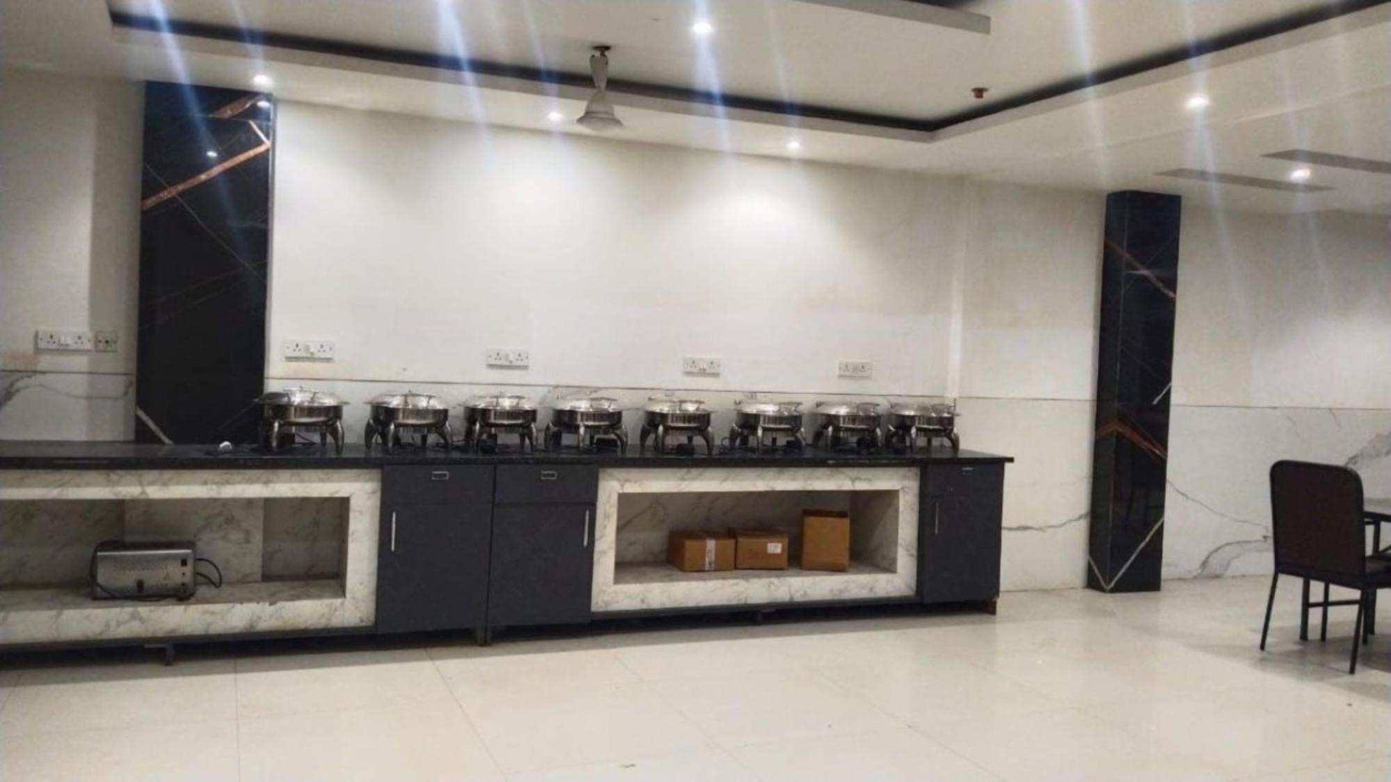 ניו דלהי Hotel Star By Star Group- Near Delhi Airport מראה חיצוני תמונה